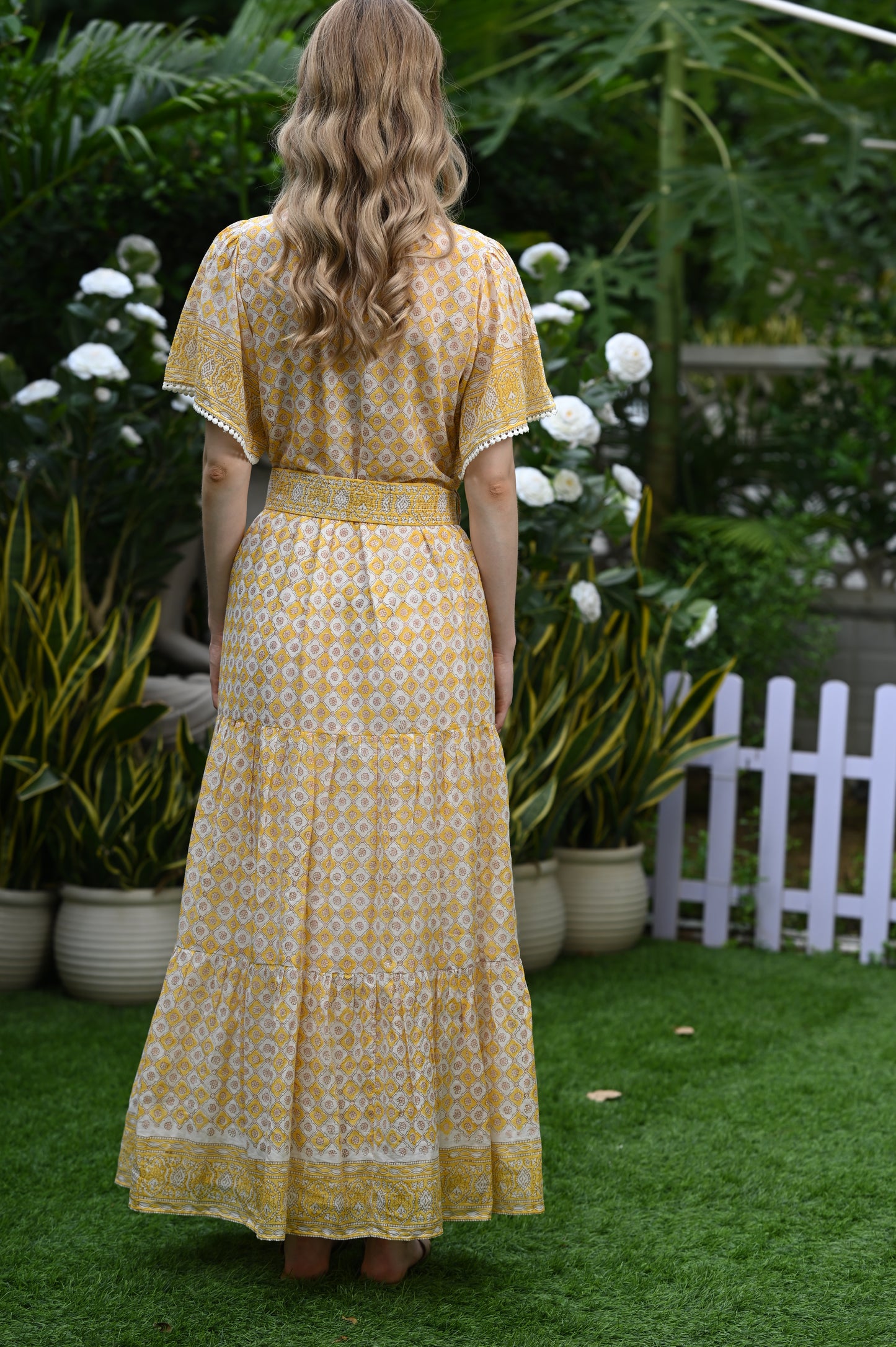 JULIE MAXI