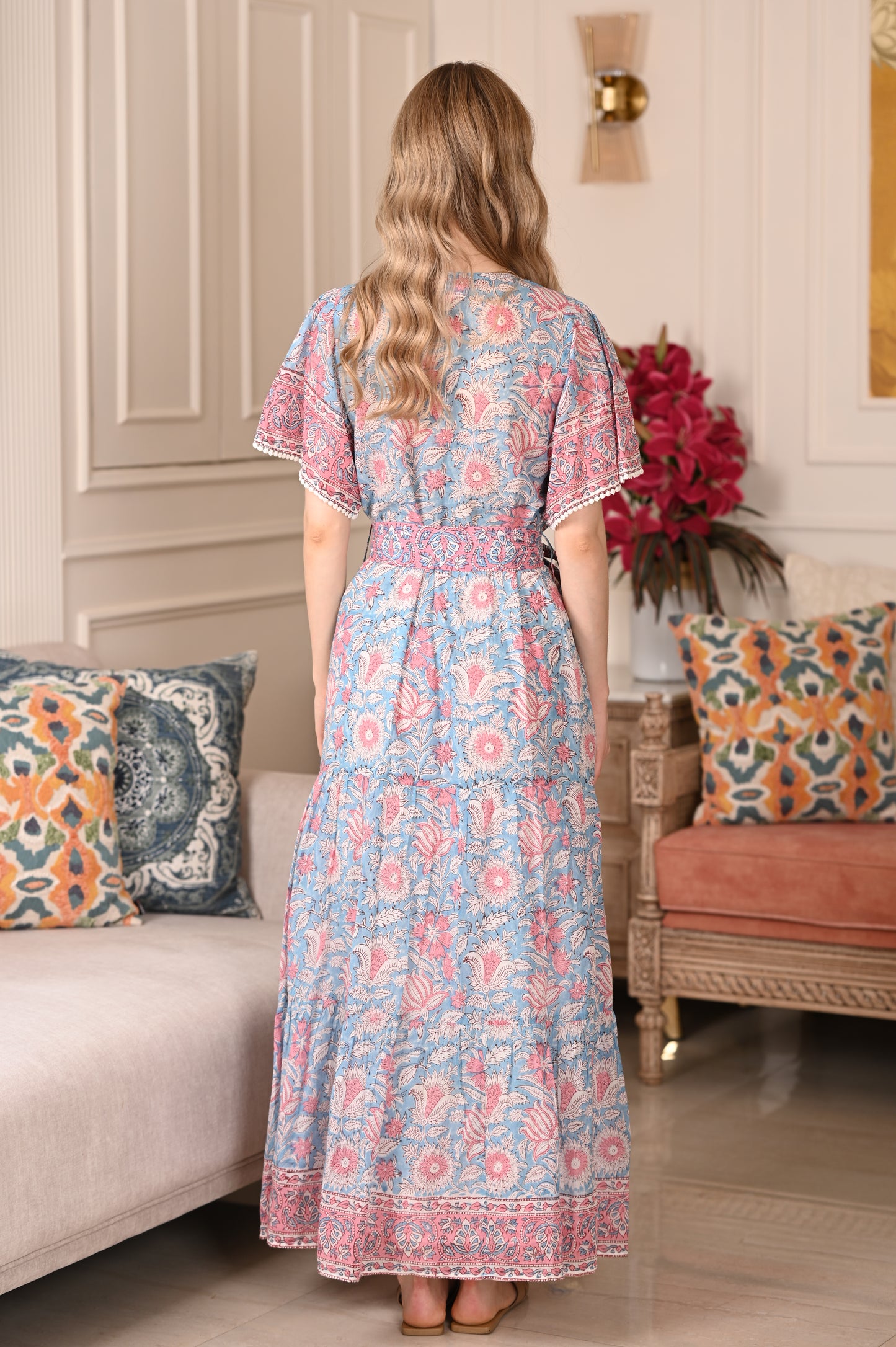JULIE MAXI