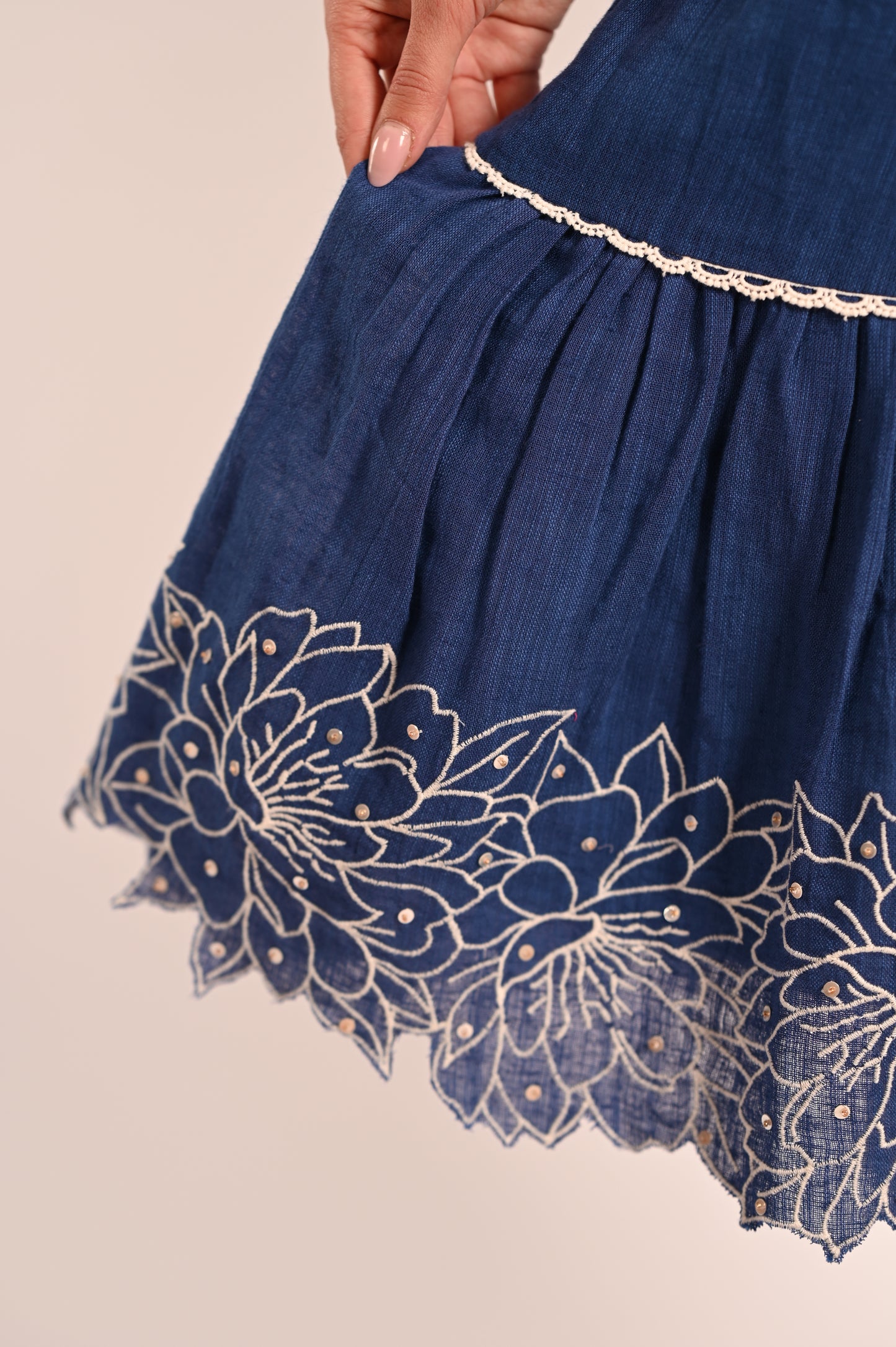 ALECIA MIDI EMBROIDERED