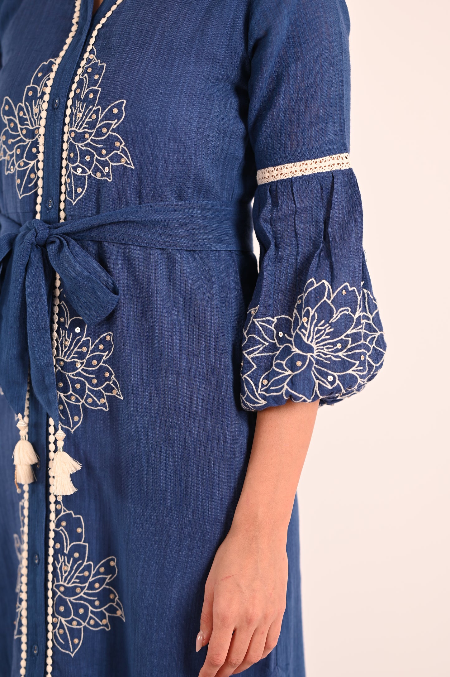 OLIVIA MAXI EMBROIDERED